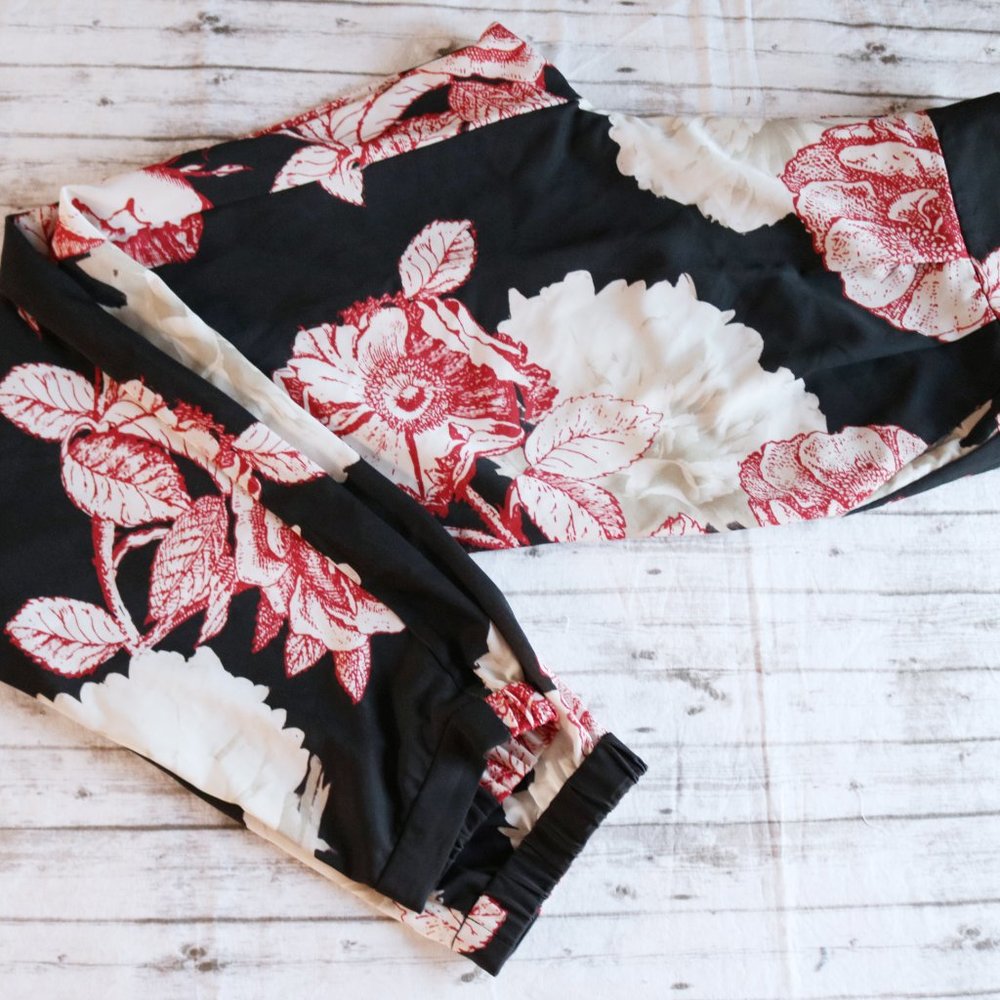 BLACK LABEL Floral Jogger